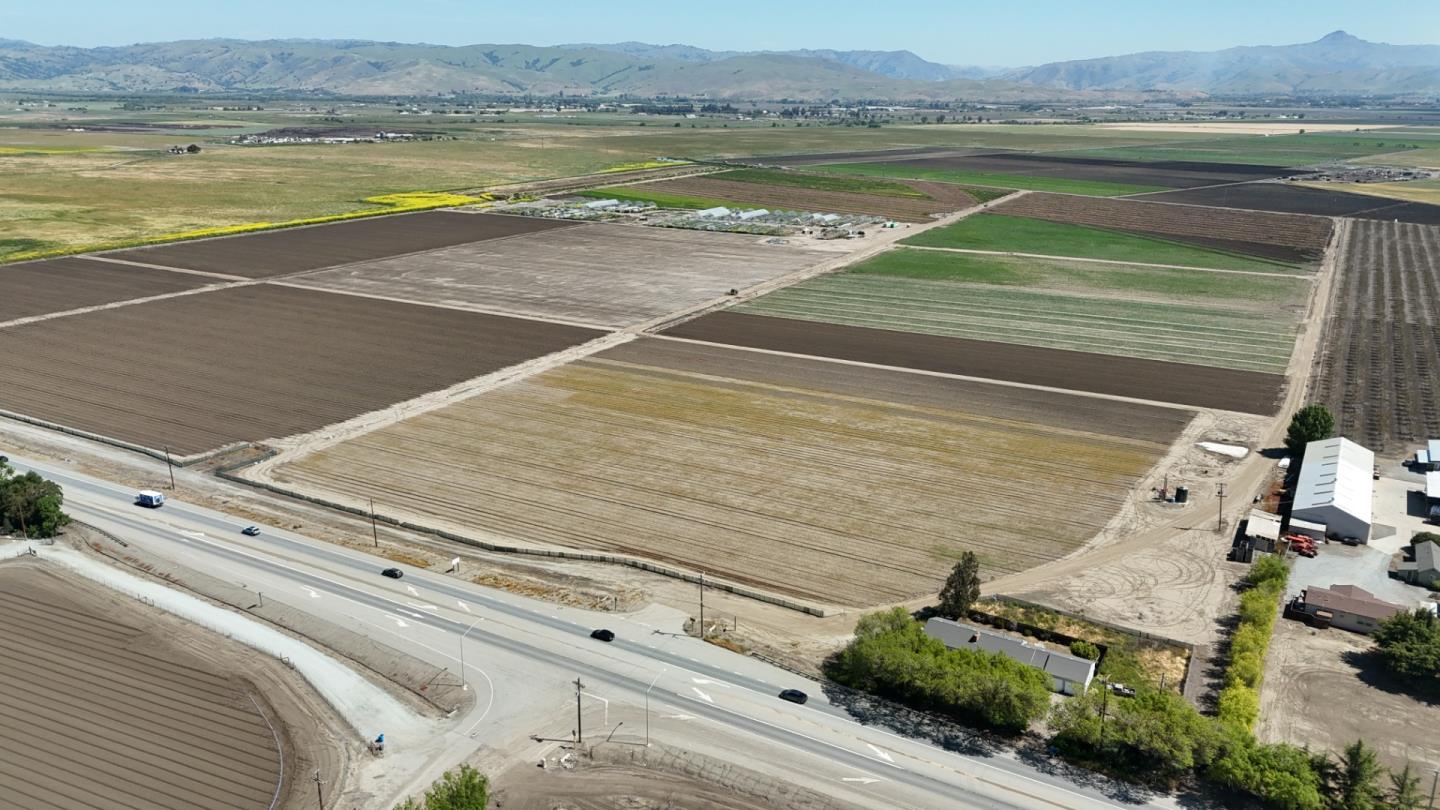 Detail Gallery Image 43 of 47 For 4211 Bolsa Rd, Hollister,  CA 95023 - 3 Beds | 2 Baths