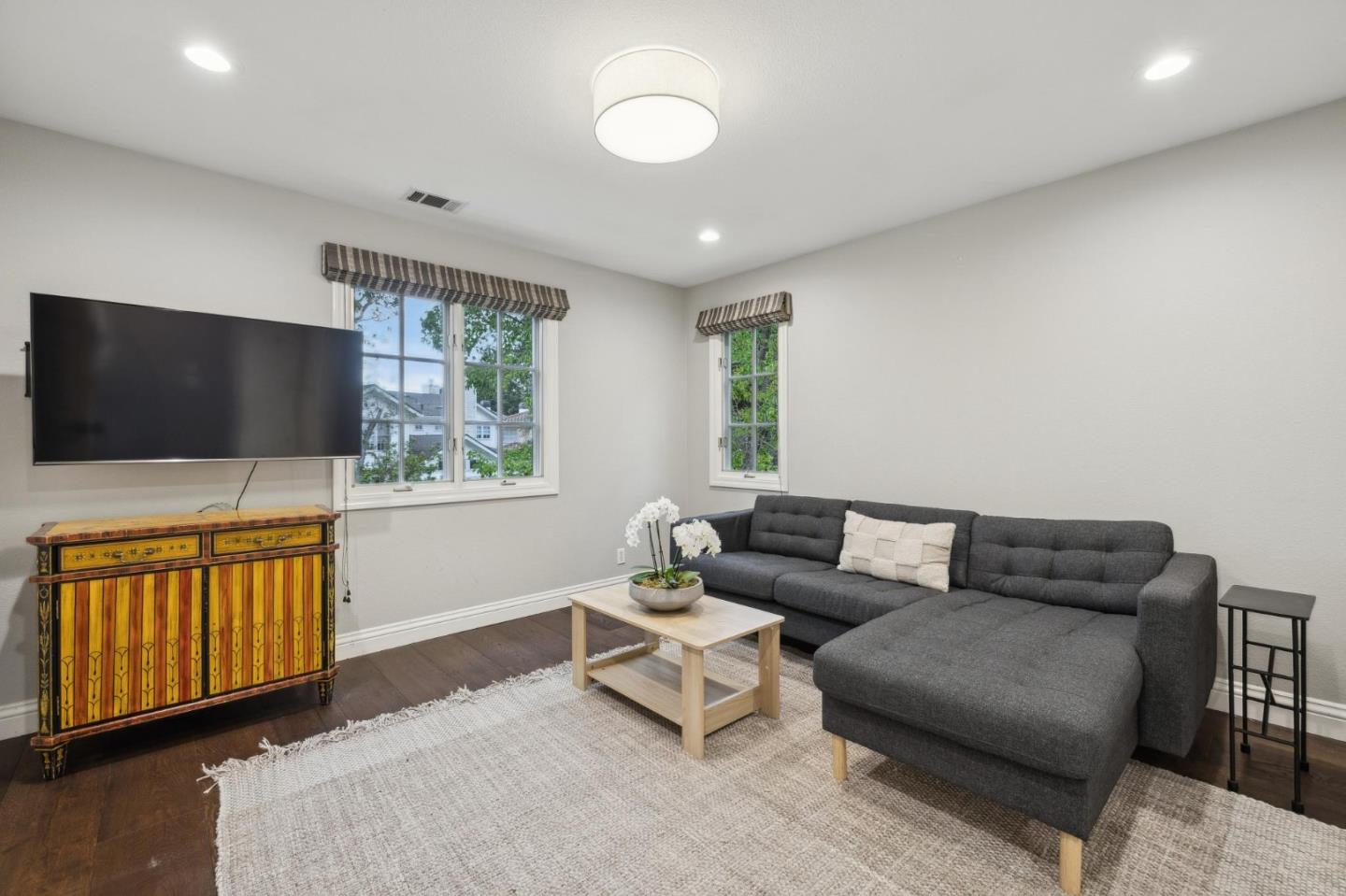 Detail Gallery Image 21 of 35 For 170 Hanna Way, Menlo Park,  CA 94025 - 4 Beds | 3/1 Baths