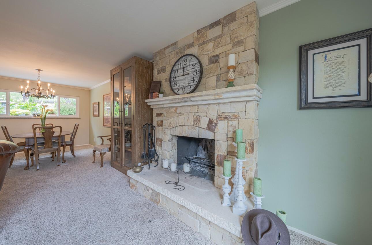 Detail Gallery Image 11 of 51 For 24 Pinehill Way, Monterey,  CA 93940 - 3 Beds | 2/1 Baths