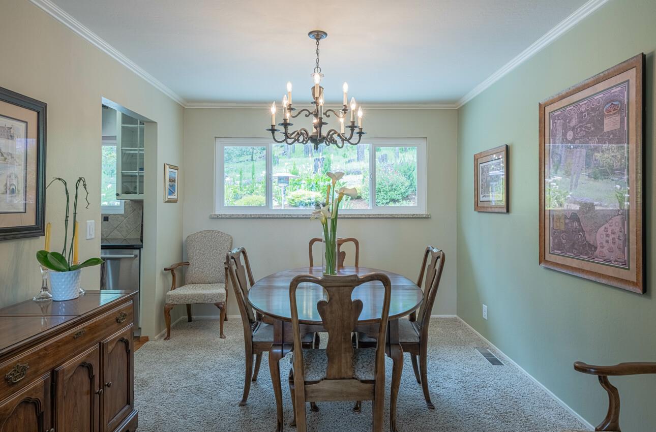 Detail Gallery Image 13 of 51 For 24 Pinehill Way, Monterey,  CA 93940 - 3 Beds | 2/1 Baths