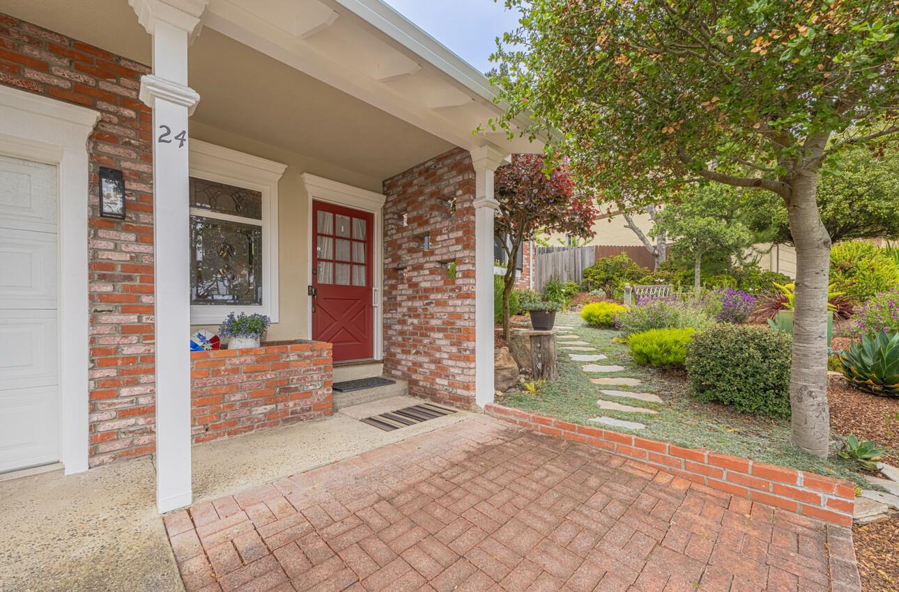 Detail Gallery Image 2 of 51 For 24 Pinehill Way, Monterey,  CA 93940 - 3 Beds | 2/1 Baths