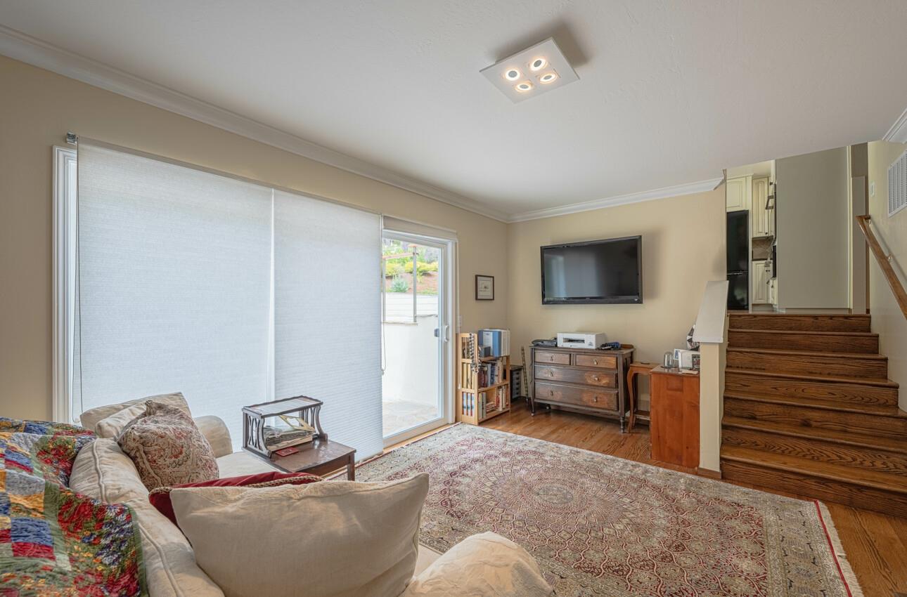 Detail Gallery Image 21 of 51 For 24 Pinehill Way, Monterey,  CA 93940 - 3 Beds | 2/1 Baths