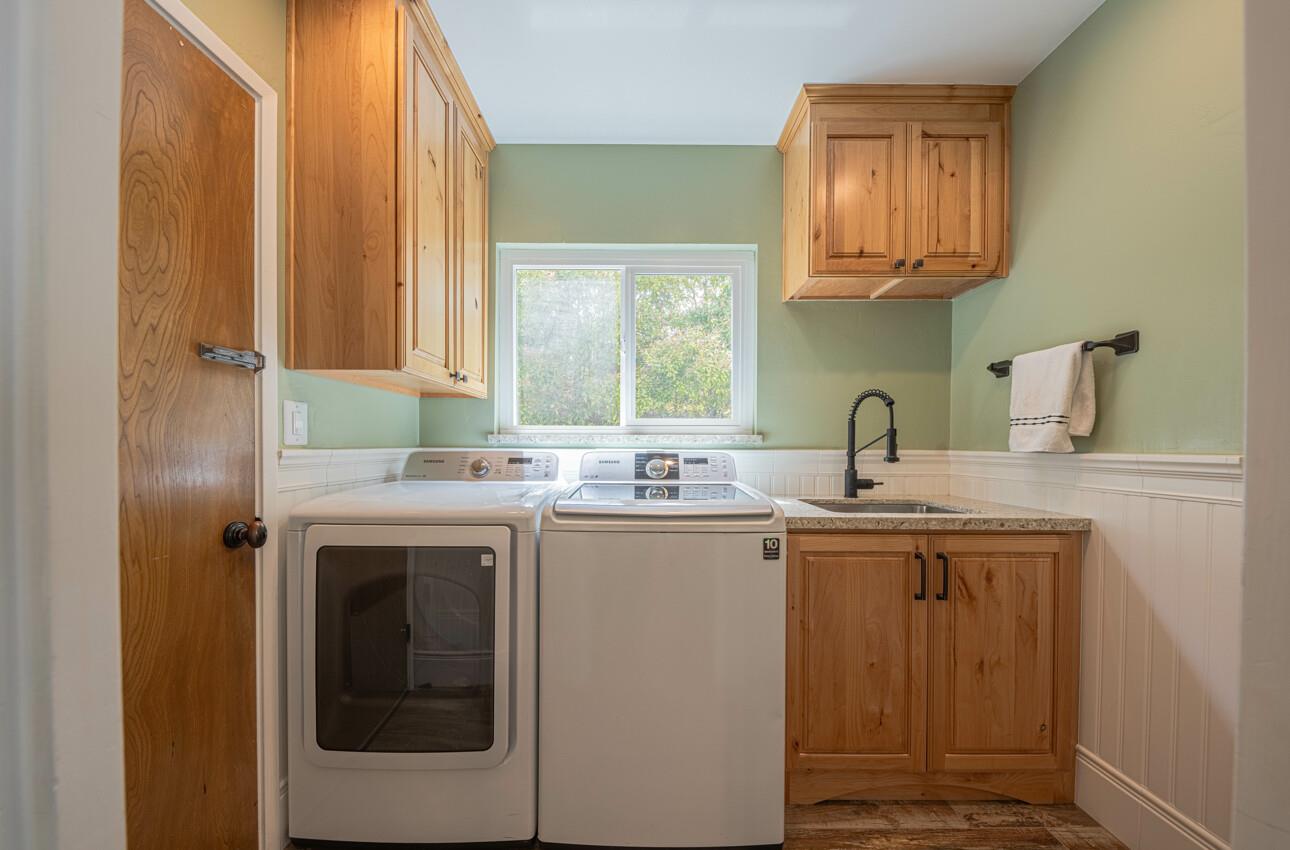 Detail Gallery Image 22 of 51 For 24 Pinehill Way, Monterey,  CA 93940 - 3 Beds | 2/1 Baths