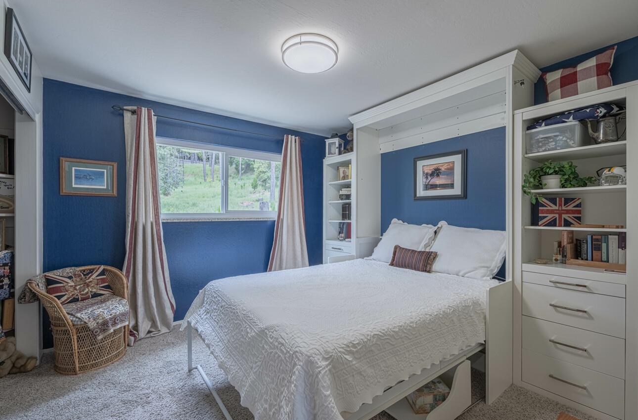 Detail Gallery Image 28 of 51 For 24 Pinehill Way, Monterey,  CA 93940 - 3 Beds | 2/1 Baths