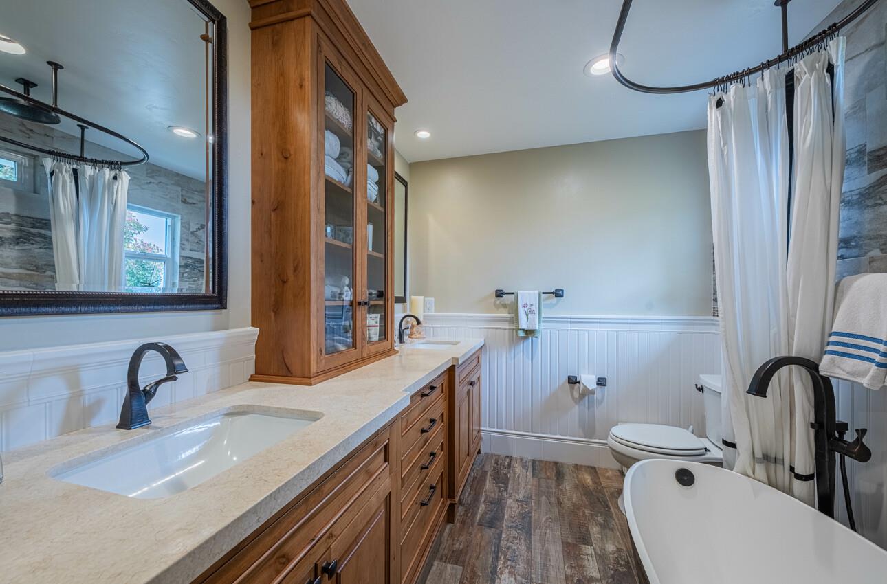 Detail Gallery Image 32 of 51 For 24 Pinehill Way, Monterey,  CA 93940 - 3 Beds | 2/1 Baths
