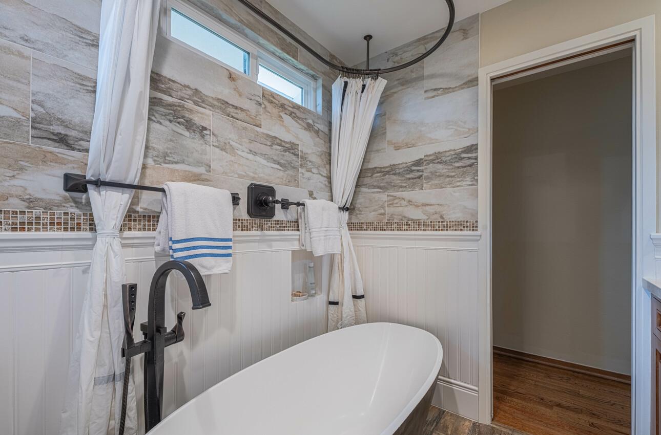 Detail Gallery Image 33 of 51 For 24 Pinehill Way, Monterey,  CA 93940 - 3 Beds | 2/1 Baths