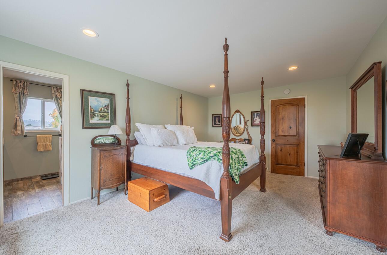 Detail Gallery Image 38 of 51 For 24 Pinehill Way, Monterey,  CA 93940 - 3 Beds | 2/1 Baths