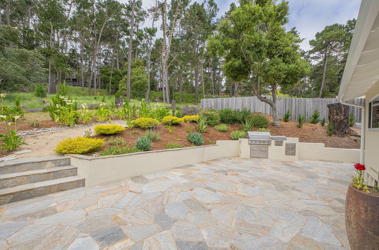 Detail Gallery Image 41 of 51 For 24 Pinehill Way, Monterey,  CA 93940 - 3 Beds | 2/1 Baths