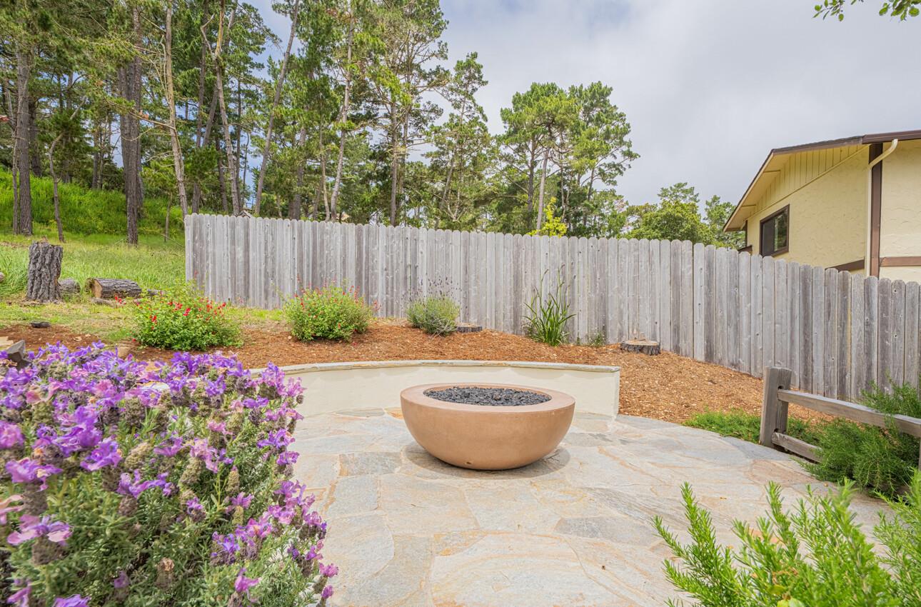 Detail Gallery Image 46 of 51 For 24 Pinehill Way, Monterey,  CA 93940 - 3 Beds | 2/1 Baths