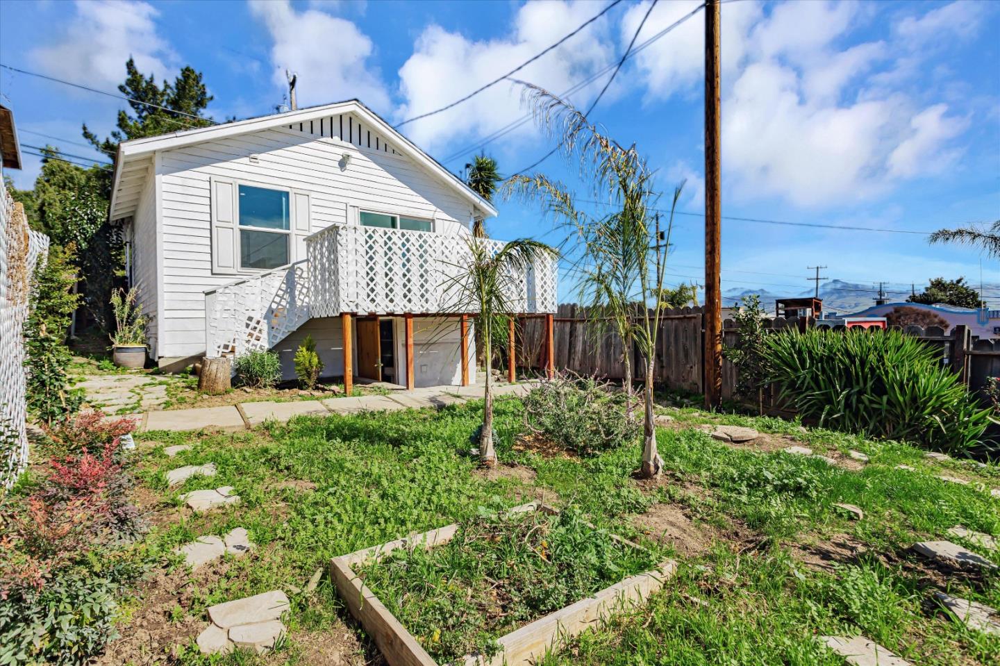 Detail Gallery Image 21 of 26 For 321 Hill St, Hollister,  CA 95023 - 2 Beds | 1 Baths