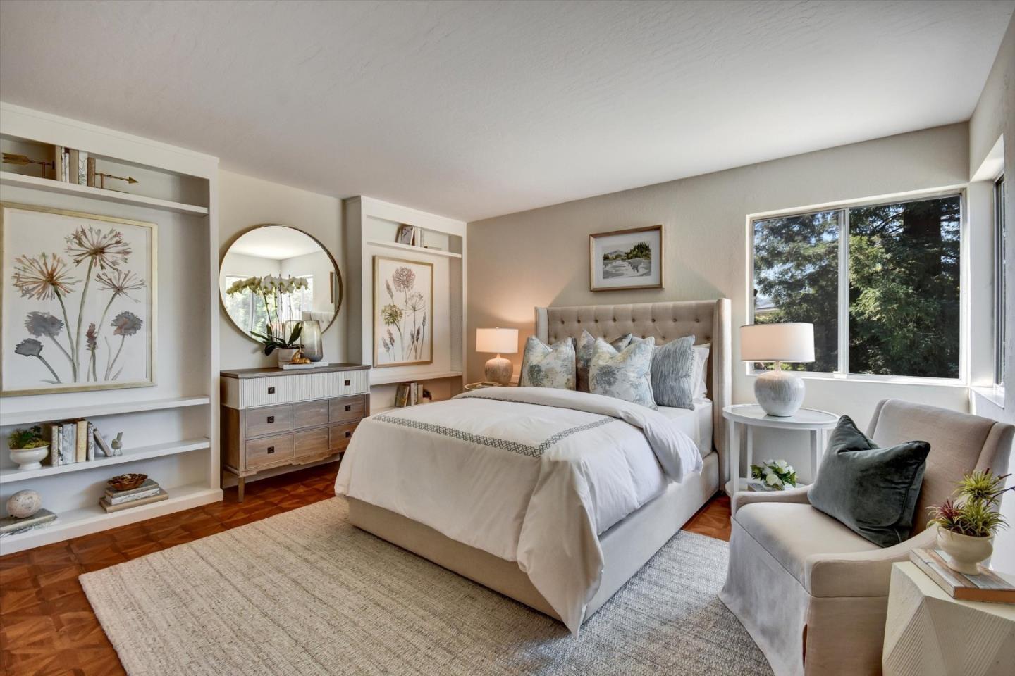 Detail Gallery Image 19 of 31 For 374 W Edith Ave, Los Altos,  CA 94022 - 5 Beds | 3 Baths