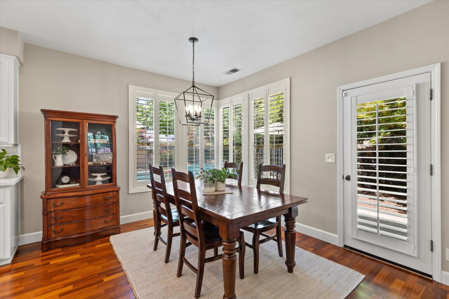 Detail Gallery Image 17 of 45 For 678 Grafton Park Dr, Chico,  CA 95926 - 4 Beds | 2/1 Baths