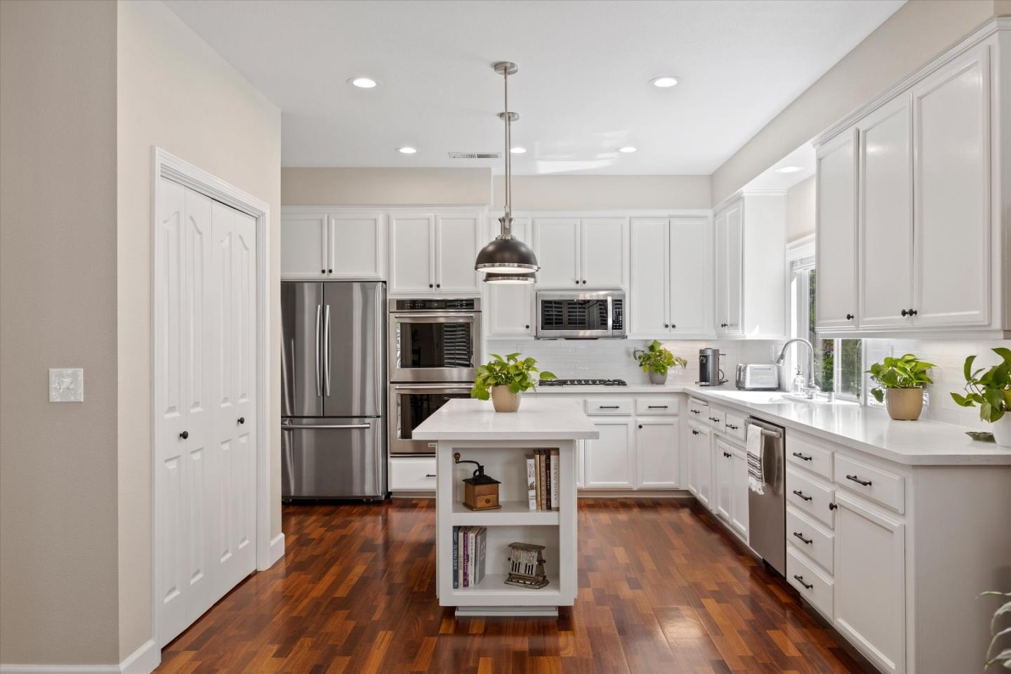 Detail Gallery Image 18 of 45 For 678 Grafton Park Dr, Chico,  CA 95926 - 4 Beds | 2/1 Baths