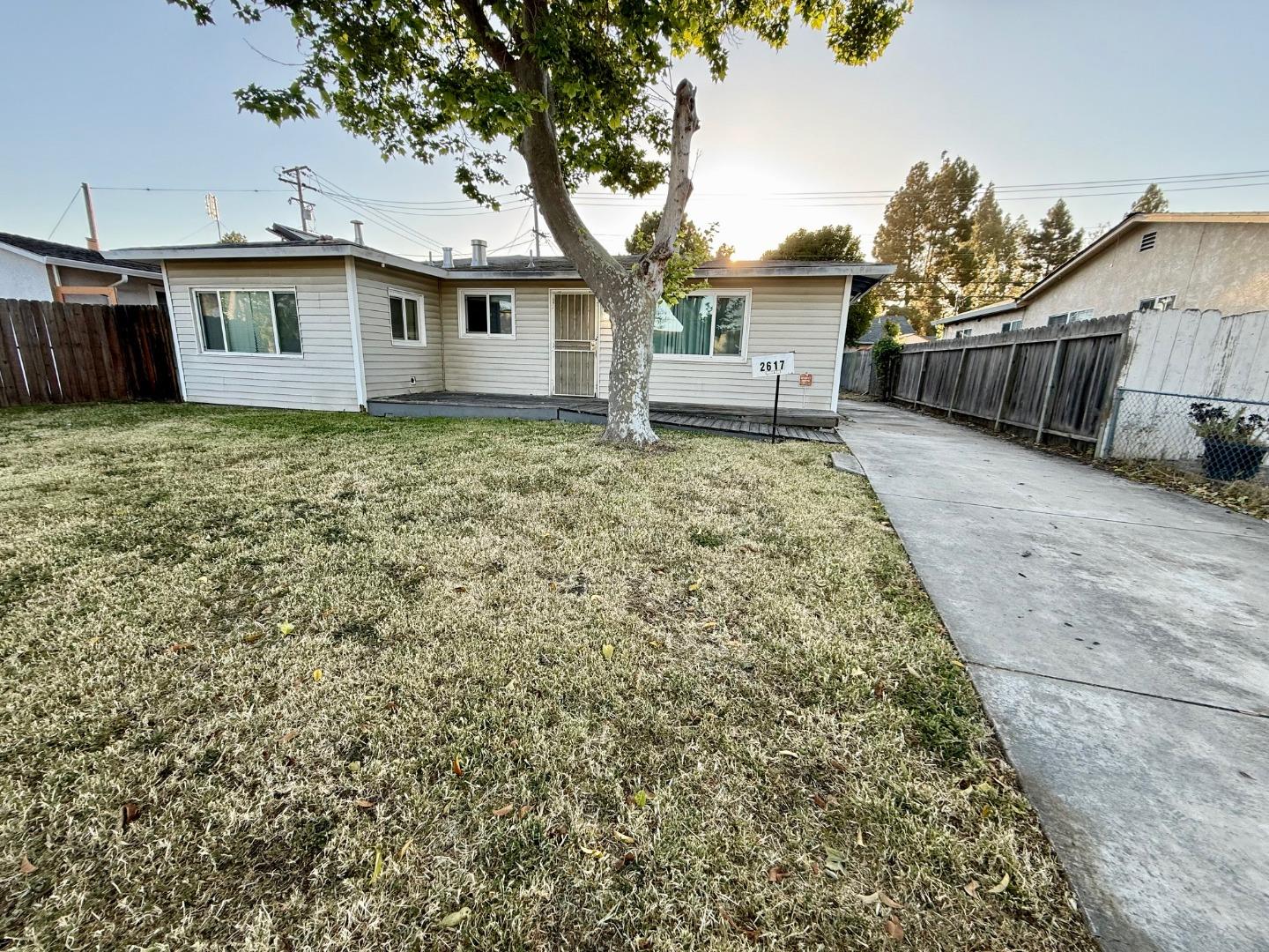 Detail Gallery Image 2 of 21 For 2617 Pilot Knob Dr, Santa Clara,  CA 95051 - 3 Beds | 1 Baths