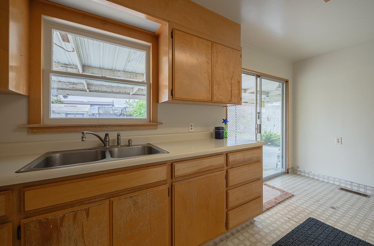 Detail Gallery Image 13 of 36 For 141 Mayfair Dr, Salinas,  CA 93905 - 2 Beds | 1 Baths