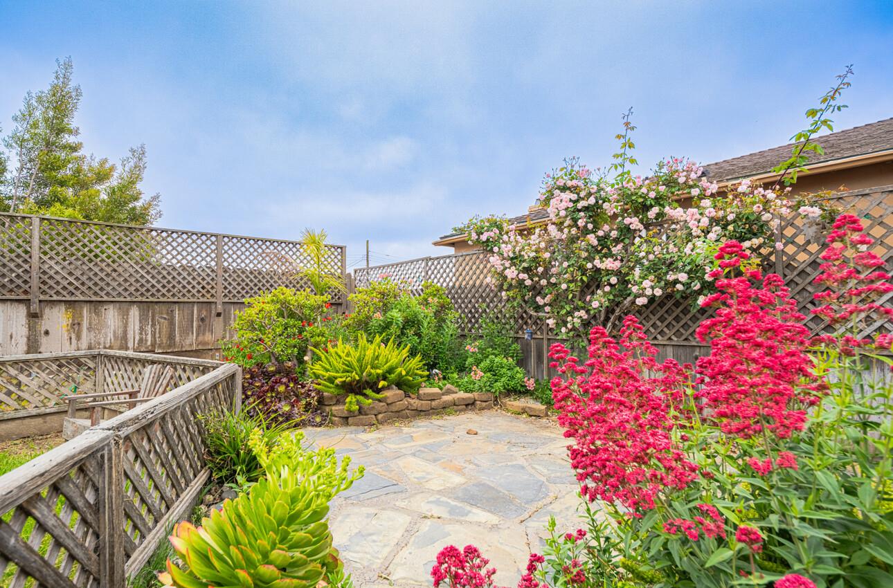 Detail Gallery Image 28 of 36 For 141 Mayfair Dr, Salinas,  CA 93905 - 2 Beds | 1 Baths