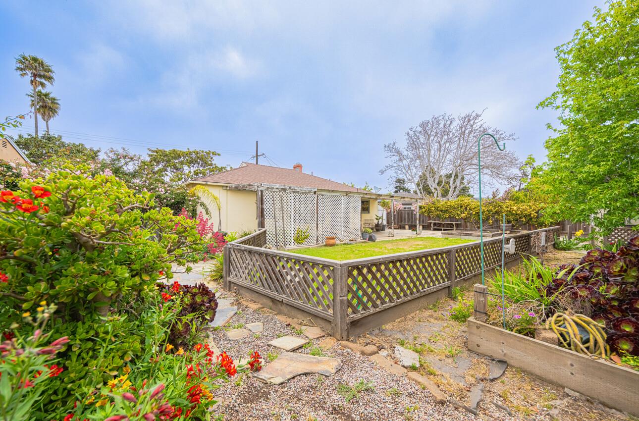 Detail Gallery Image 29 of 36 For 141 Mayfair Dr, Salinas,  CA 93905 - 2 Beds | 1 Baths