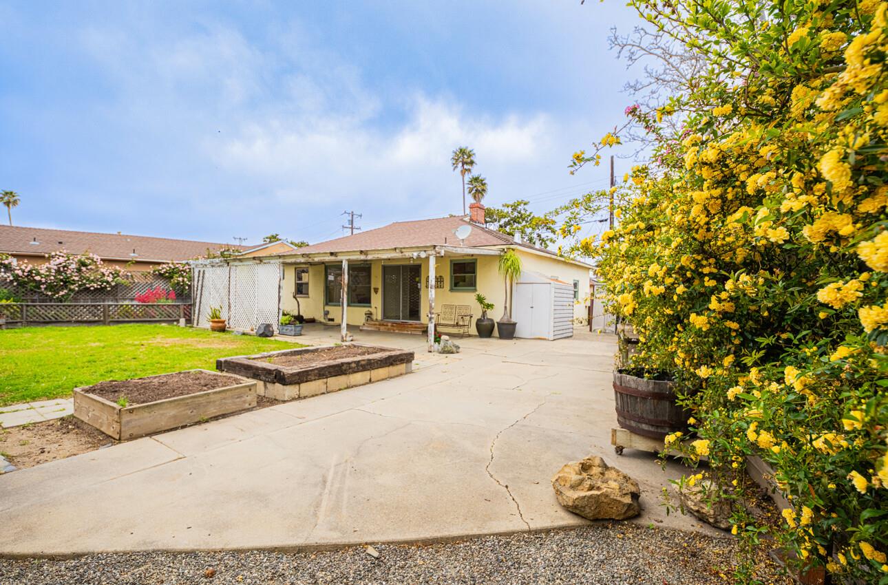 Detail Gallery Image 34 of 36 For 141 Mayfair Dr, Salinas,  CA 93905 - 2 Beds | 1 Baths