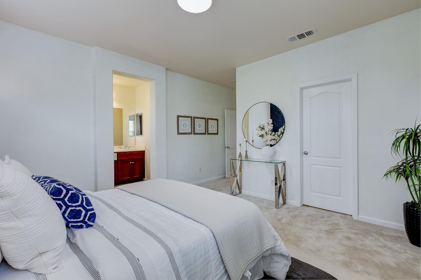Detail Gallery Image 23 of 32 For 582 Cottage Park Dr, Hayward,  CA 94544 - 3 Beds | 2/1 Baths