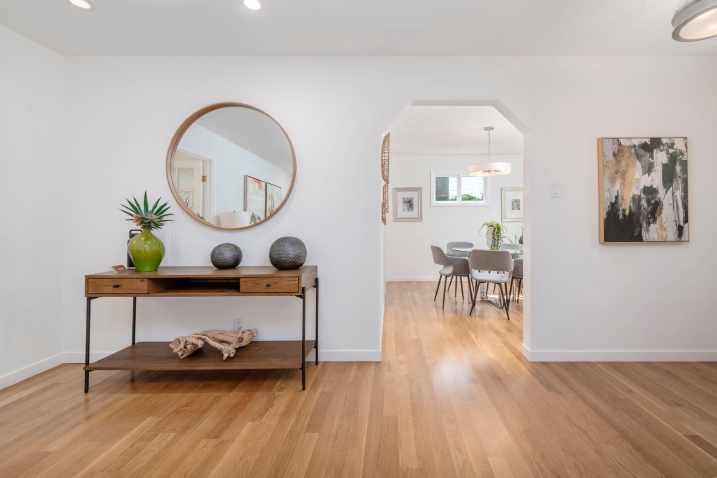 Detail Gallery Image 28 of 56 For 923 Grand St, Redwood City,  CA 94061 - 4 Beds | 3 Baths