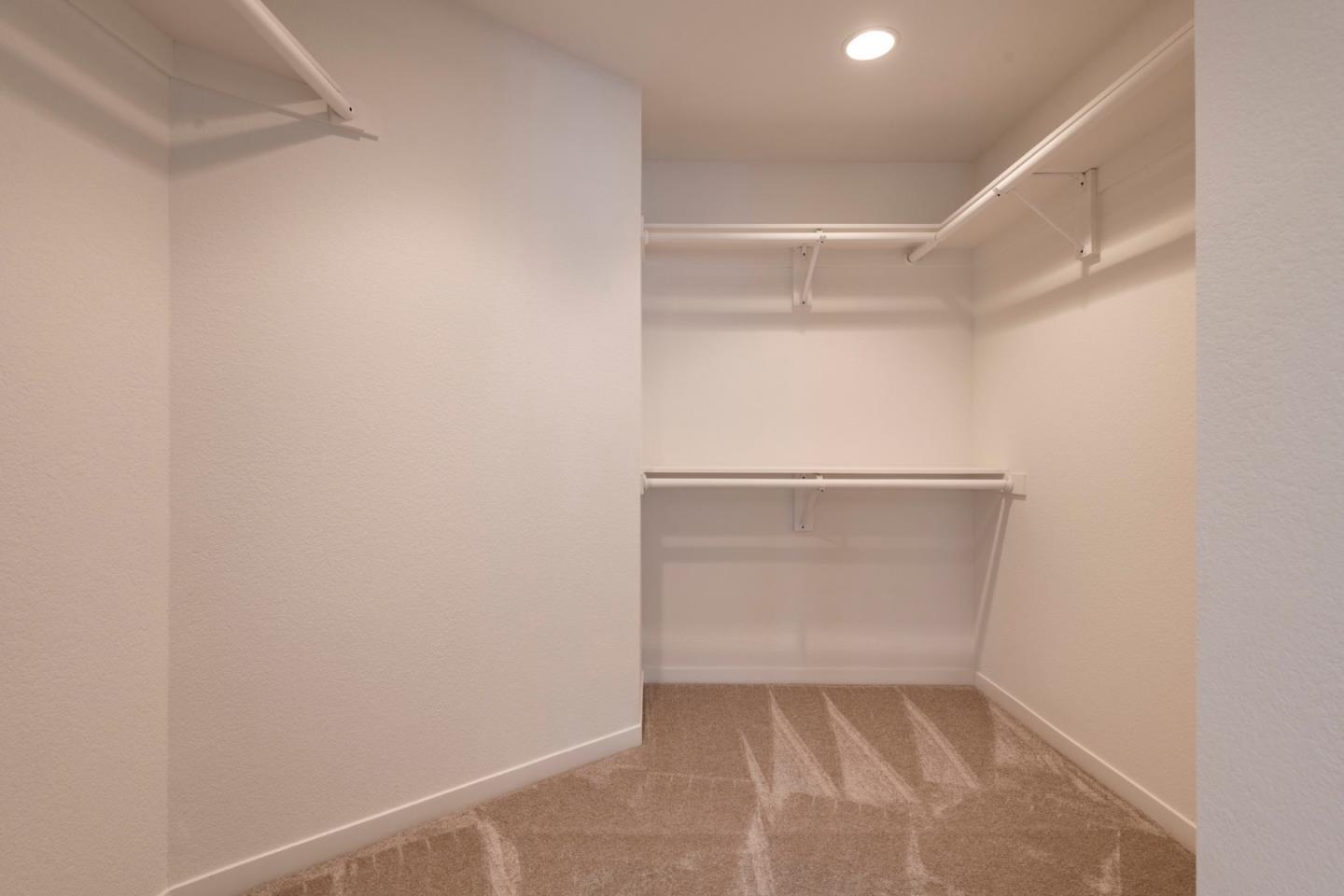 Detail Gallery Image 32 of 56 For 923 Grand St, Redwood City,  CA 94061 - 4 Beds | 3 Baths