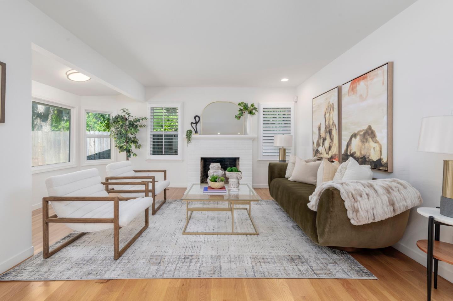 Detail Gallery Image 8 of 56 For 923 Grand St, Redwood City,  CA 94061 - 4 Beds | 3 Baths