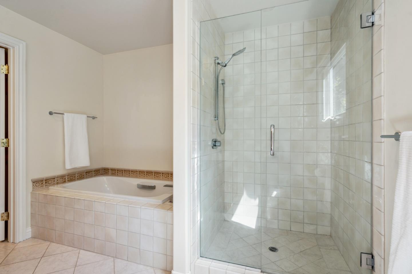 Detail Gallery Image 29 of 42 For 55 Vista Verde Way, Portola Valley,  CA 94028 - 3 Beds | 3/2 Baths