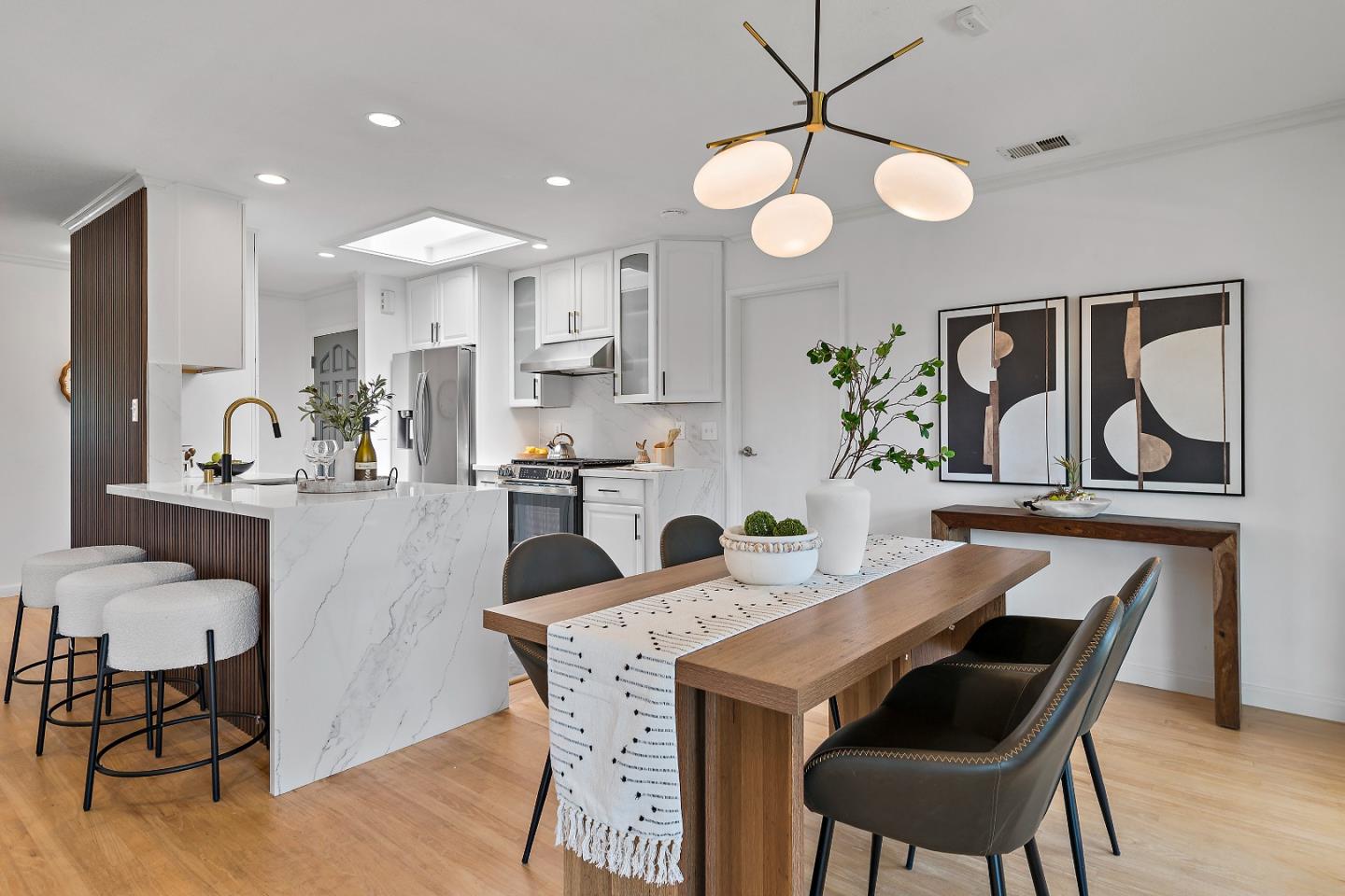 Detail Gallery Image 20 of 40 For 728 Glencoe Ct, Sunnyvale,  CA 94087 - 3 Beds | 2 Baths