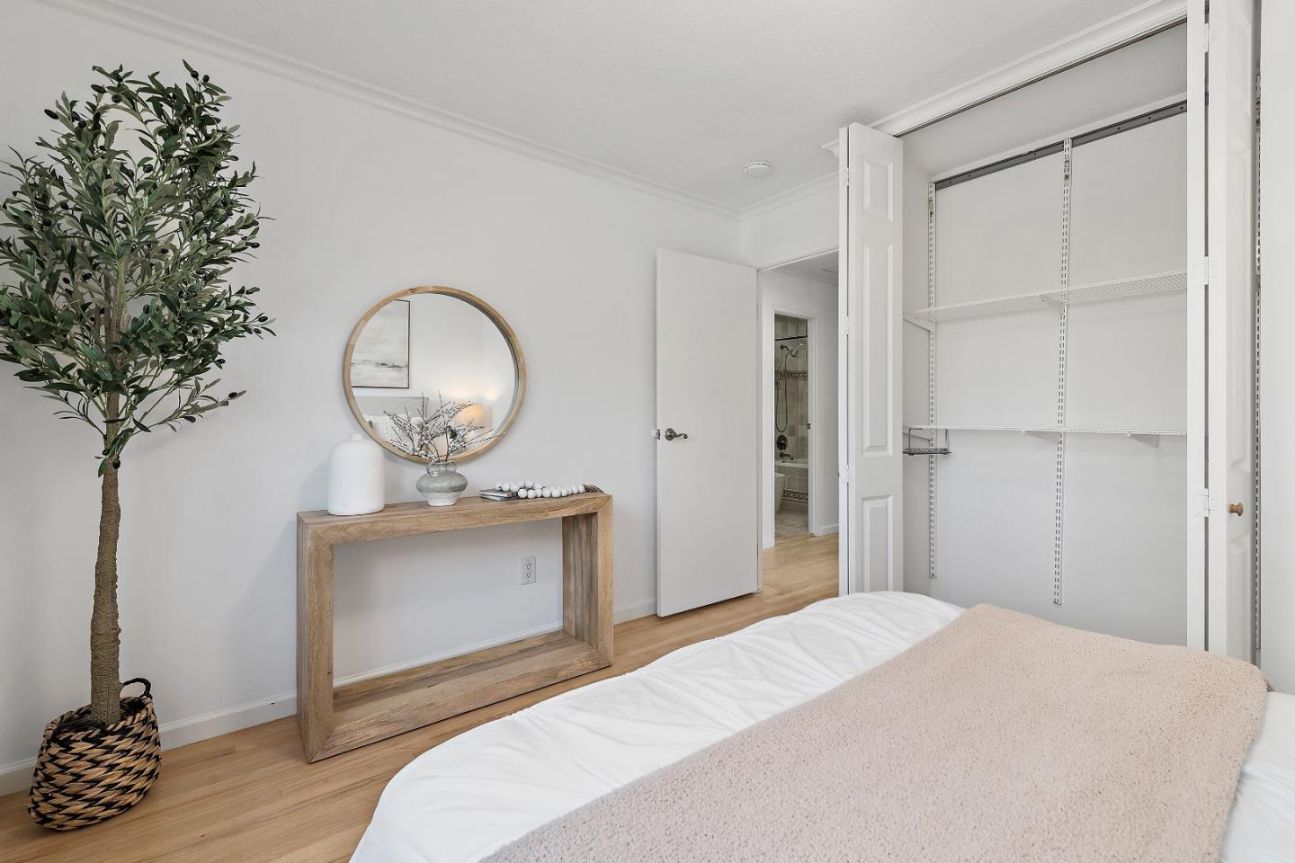 Detail Gallery Image 25 of 40 For 728 Glencoe Ct, Sunnyvale,  CA 94087 - 3 Beds | 2 Baths