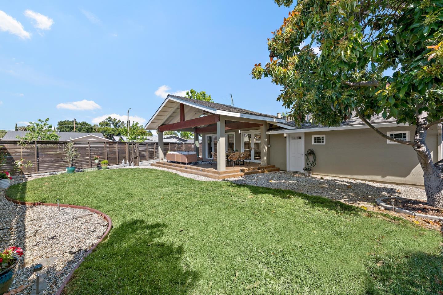 Detail Gallery Image 31 of 40 For 728 Glencoe Ct, Sunnyvale,  CA 94087 - 3 Beds | 2 Baths