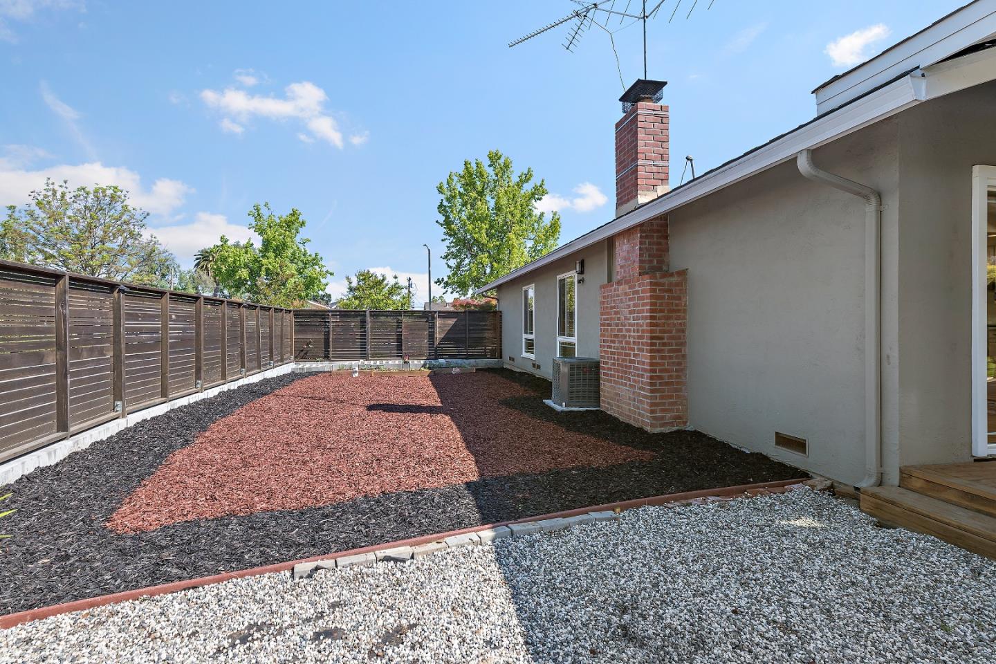 Detail Gallery Image 33 of 40 For 728 Glencoe Ct, Sunnyvale,  CA 94087 - 3 Beds | 2 Baths