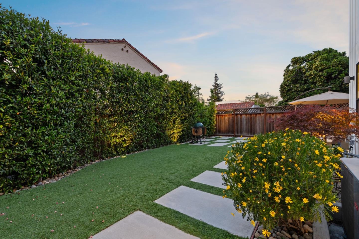Detail Gallery Image 8 of 67 For 1076 Myrtle St, San Jose,  CA 95126 - 3 Beds | 2/1 Baths