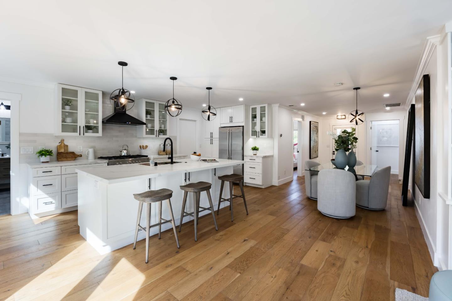 Detail Gallery Image 3 of 22 For 721 14th Ave, Menlo Park,  CA 94025 - 3 Beds | 2 Baths