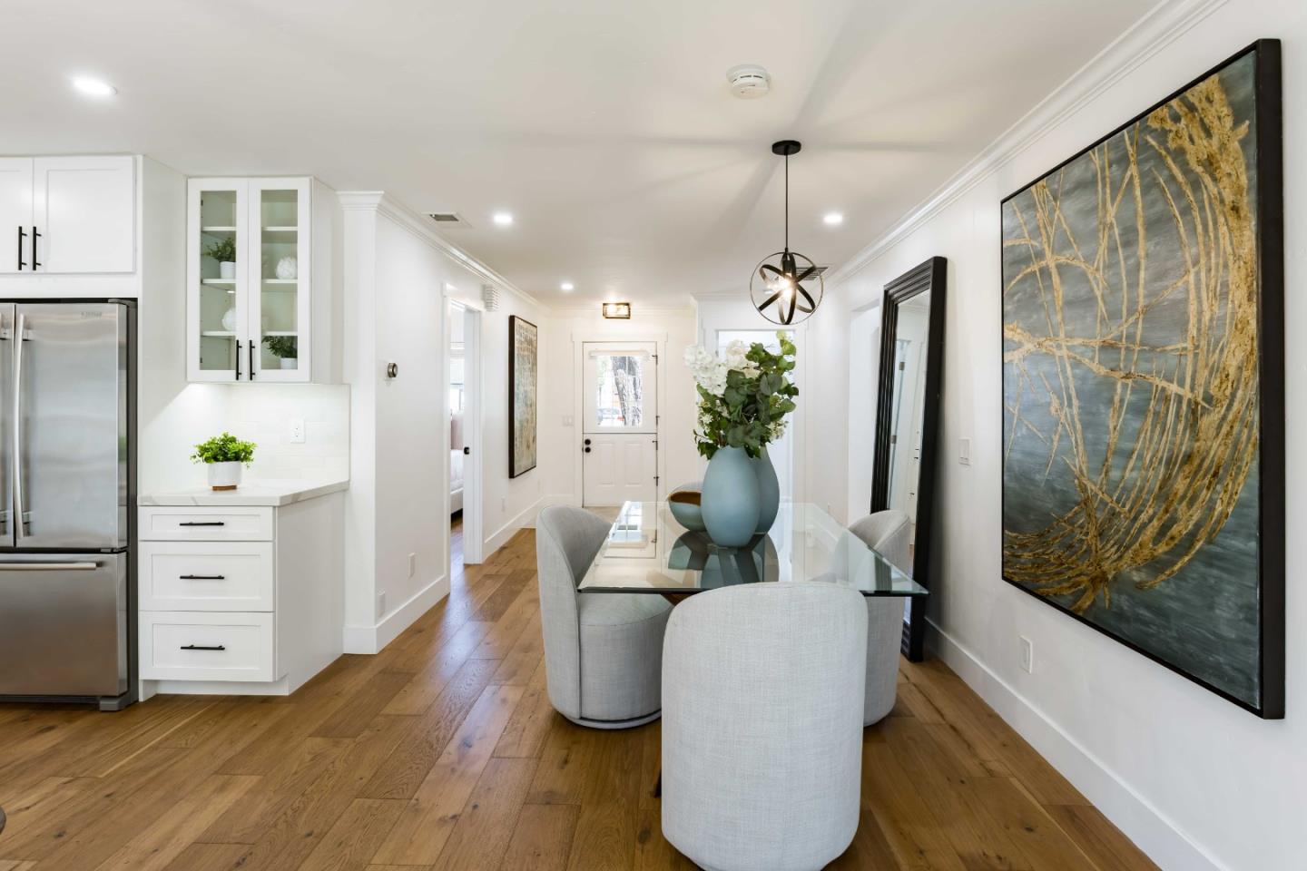 Detail Gallery Image 5 of 22 For 721 14th Ave, Menlo Park,  CA 94025 - 3 Beds | 2 Baths