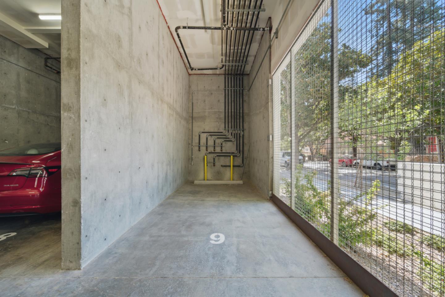 Detail Gallery Image 14 of 16 For 1667 San Carlos Ave #101,  San Carlos,  CA 94070 - – Beds | – Baths