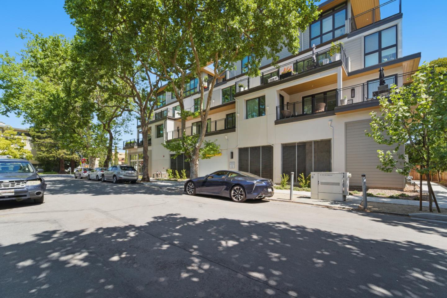 Detail Gallery Image 15 of 16 For 1667 San Carlos Ave #101,  San Carlos,  CA 94070 - – Beds | – Baths