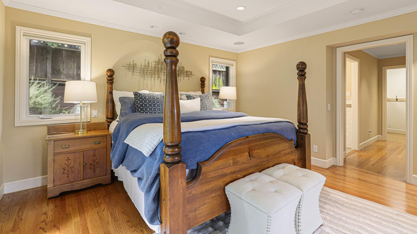 Detail Gallery Image 23 of 60 For 161 E Floresta Way, Portola Valley,  CA 94028 - 3 Beds | 3 Baths