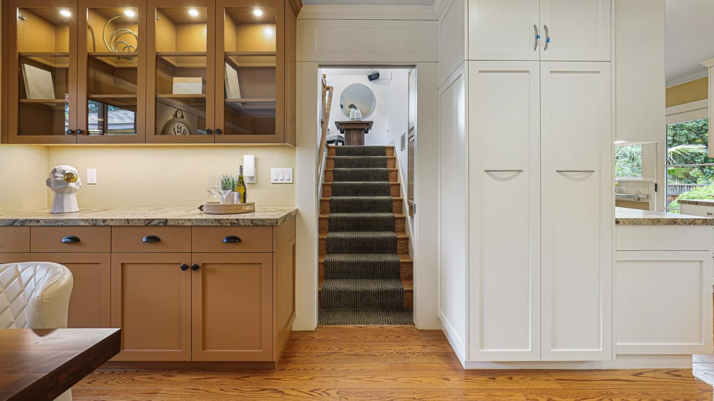 Detail Gallery Image 30 of 60 For 161 E Floresta Way, Portola Valley,  CA 94028 - 3 Beds | 3 Baths