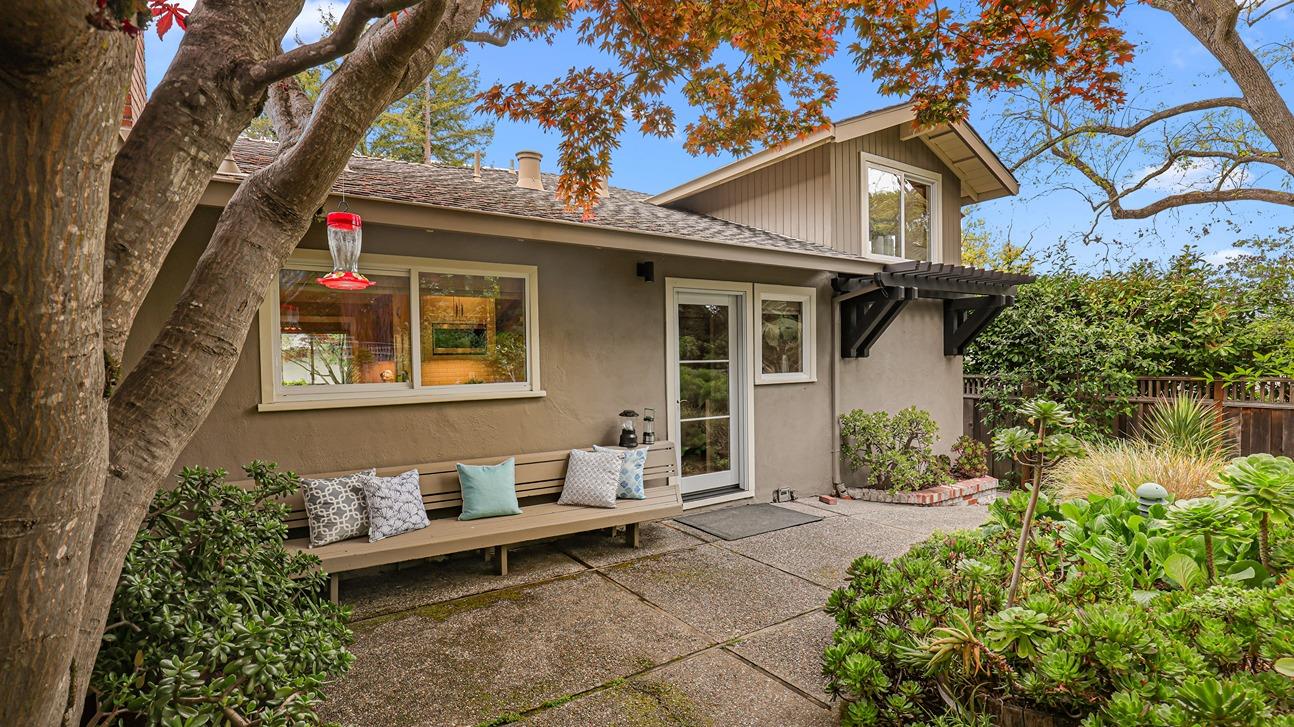 Detail Gallery Image 55 of 60 For 161 E Floresta Way, Portola Valley,  CA 94028 - 3 Beds | 3 Baths