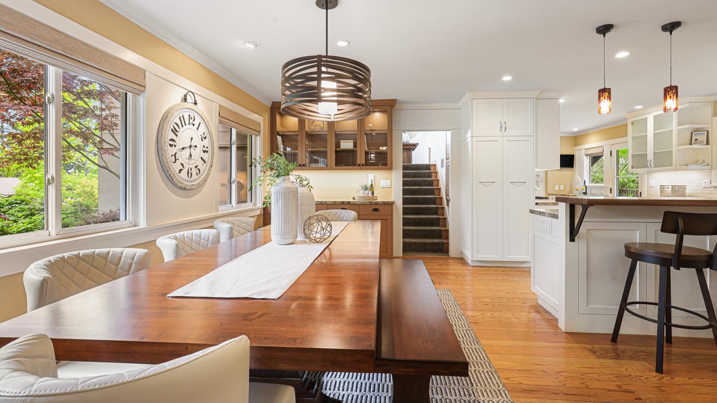 Detail Gallery Image 7 of 60 For 161 E Floresta Way, Portola Valley,  CA 94028 - 3 Beds | 3 Baths