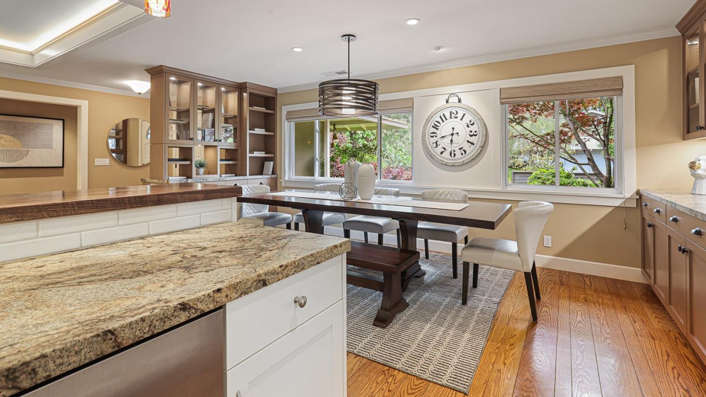 Detail Gallery Image 9 of 60 For 161 E Floresta Way, Portola Valley,  CA 94028 - 3 Beds | 3 Baths