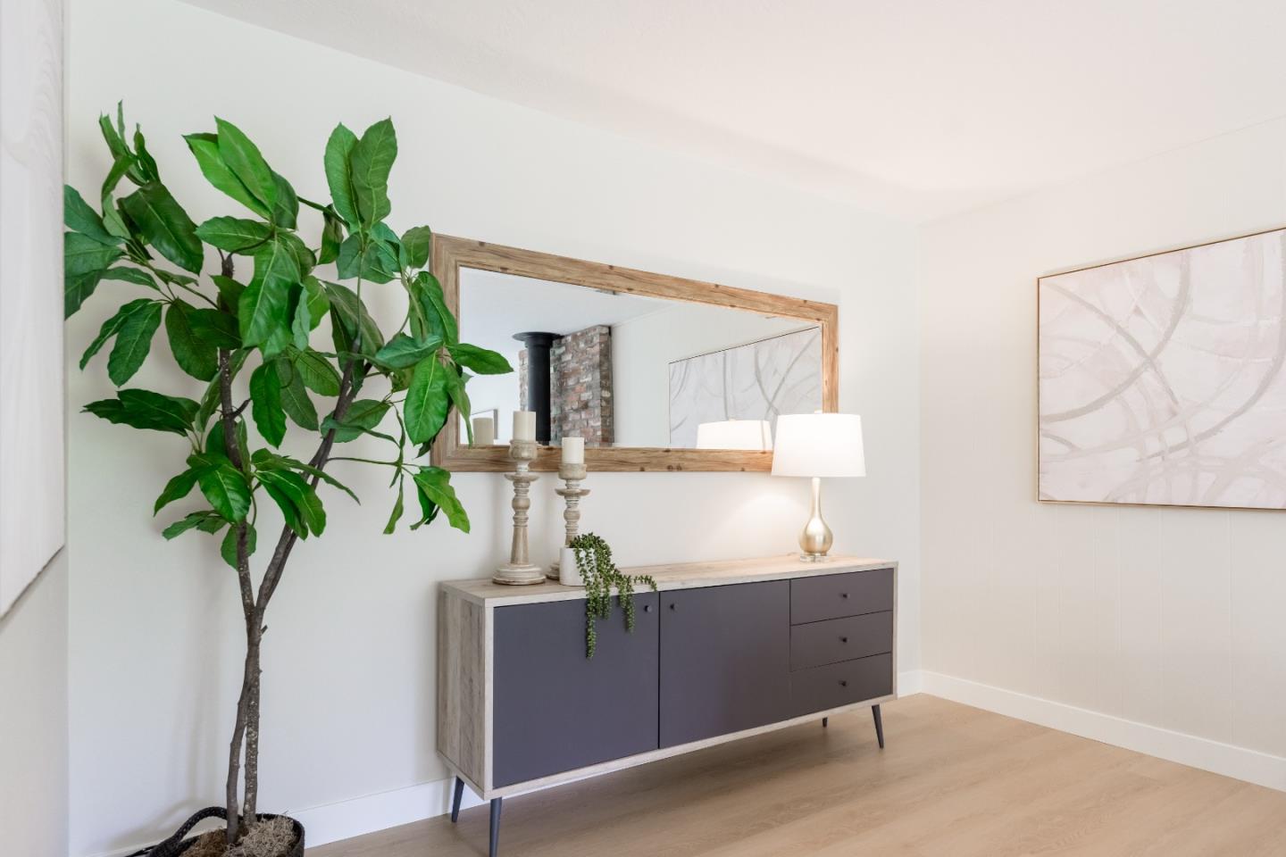 Detail Gallery Image 20 of 95 For 985 32nd Ave, Santa Cruz,  CA 95062 - 3 Beds | 3/1 Baths