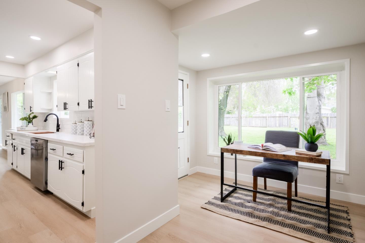 Detail Gallery Image 40 of 95 For 985 32nd Ave, Santa Cruz,  CA 95062 - 3 Beds | 3/1 Baths