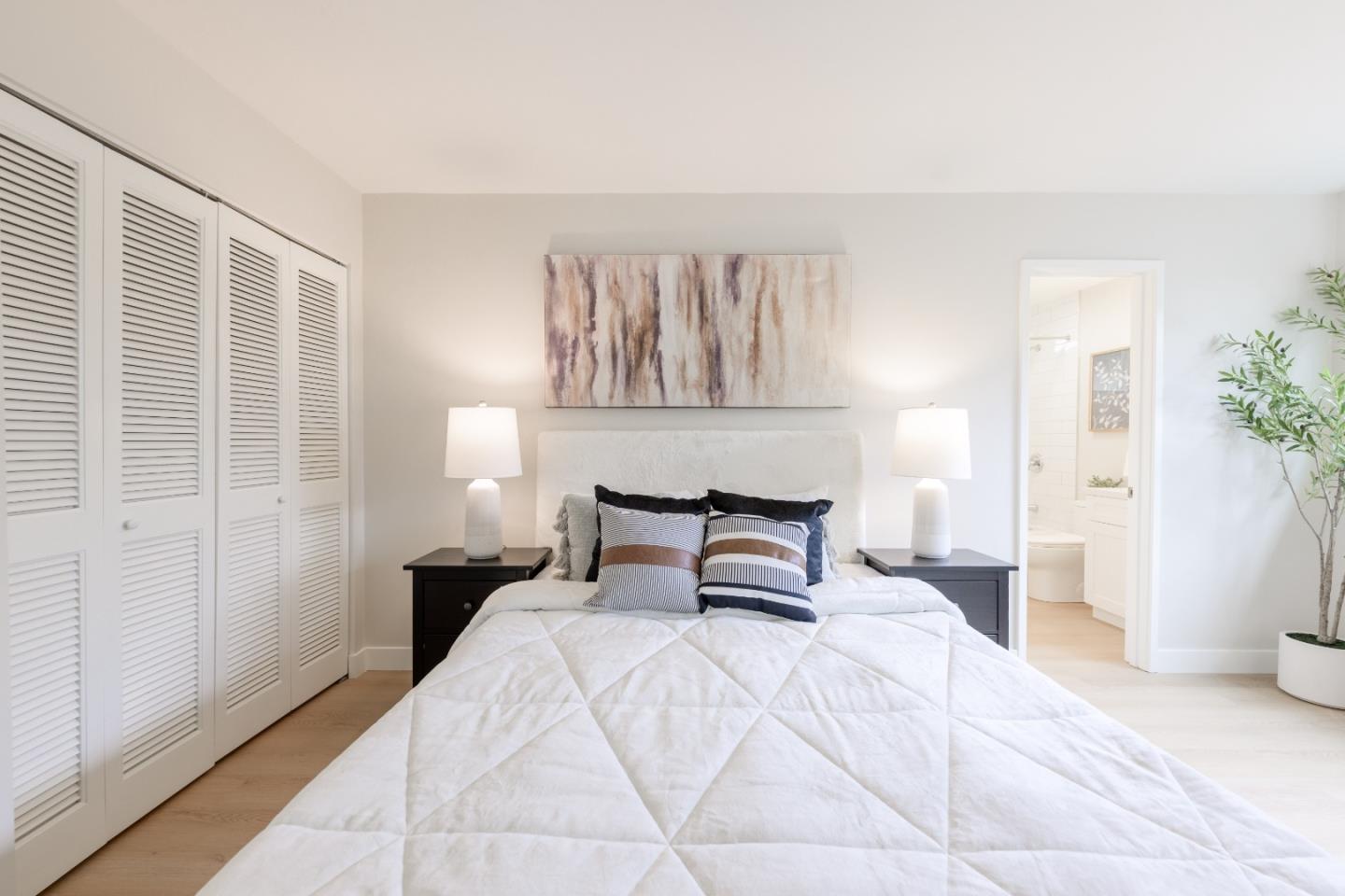 Detail Gallery Image 45 of 95 For 985 32nd Ave, Santa Cruz,  CA 95062 - 3 Beds | 3/1 Baths