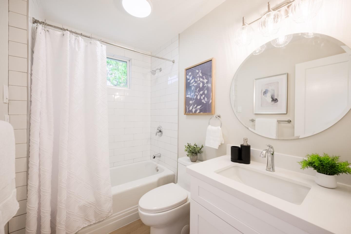 Detail Gallery Image 48 of 95 For 985 32nd Ave, Santa Cruz,  CA 95062 - 3 Beds | 3/1 Baths