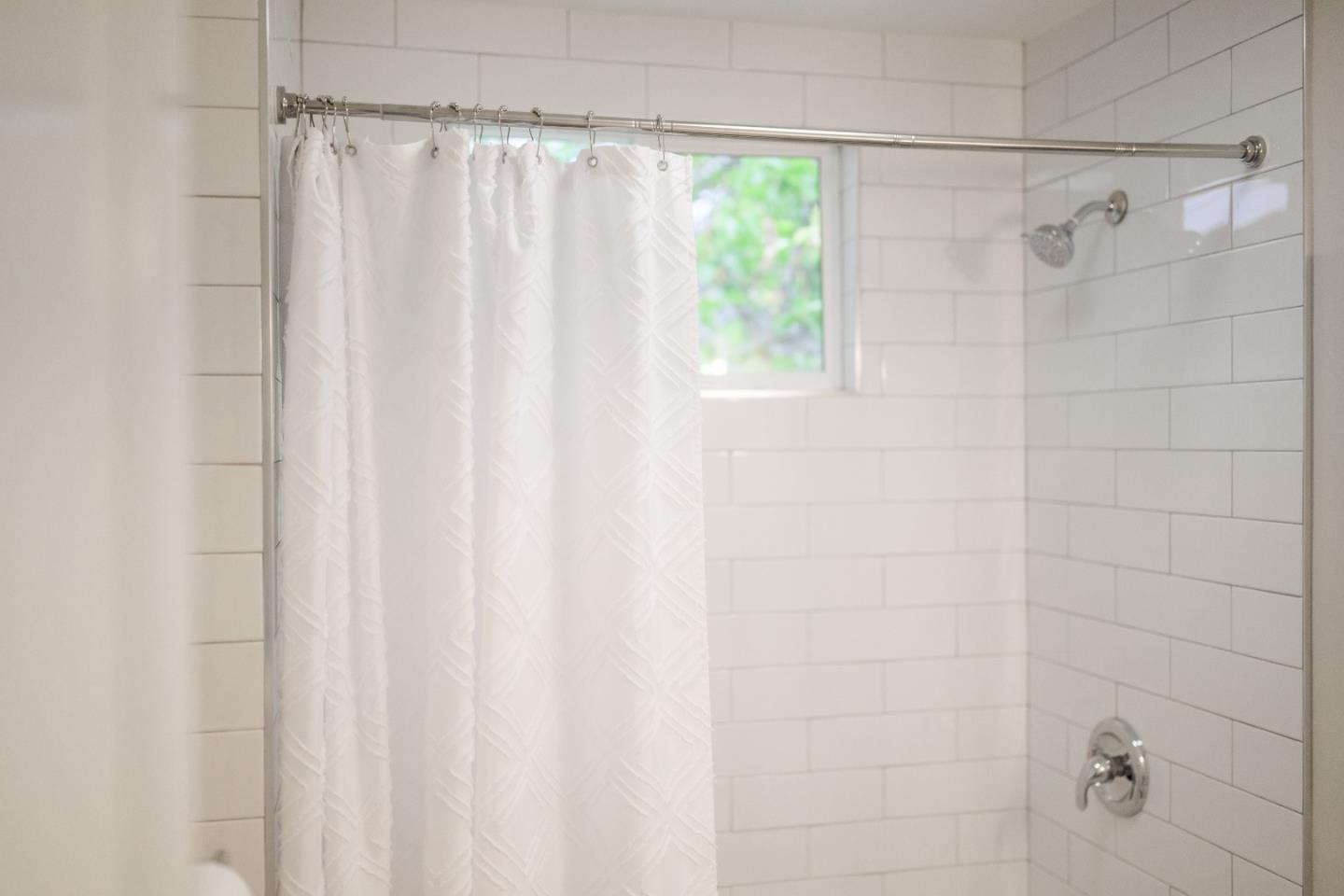 Detail Gallery Image 49 of 95 For 985 32nd Ave, Santa Cruz,  CA 95062 - 3 Beds | 3/1 Baths