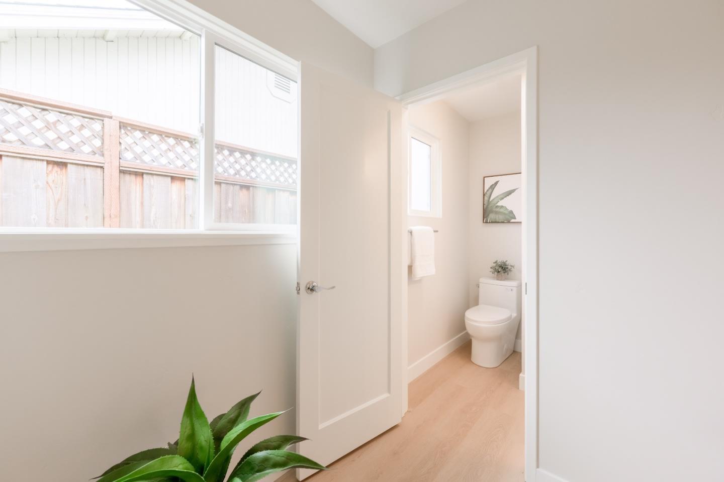 Detail Gallery Image 58 of 95 For 985 32nd Ave, Santa Cruz,  CA 95062 - 3 Beds | 3/1 Baths