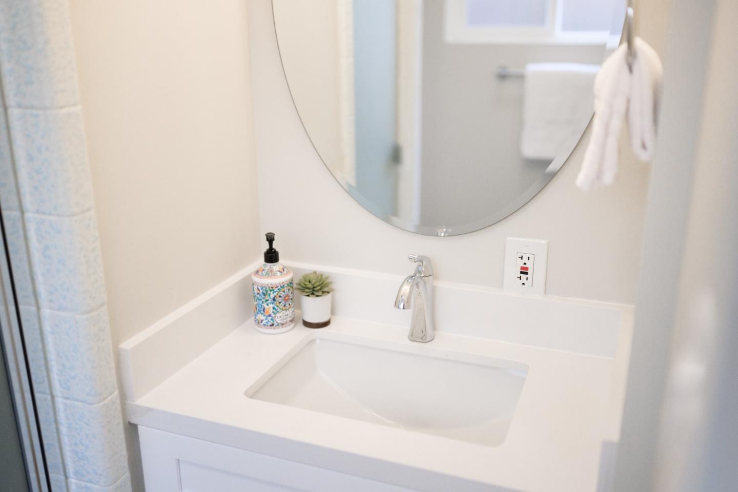 Detail Gallery Image 60 of 95 For 985 32nd Ave, Santa Cruz,  CA 95062 - 3 Beds | 3/1 Baths