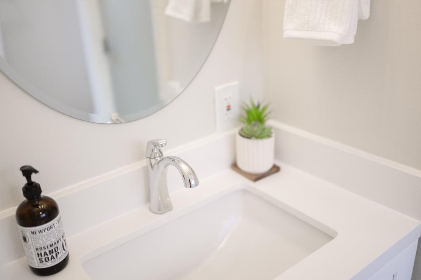 Detail Gallery Image 76 of 95 For 985 32nd Ave, Santa Cruz,  CA 95062 - 3 Beds | 3/1 Baths