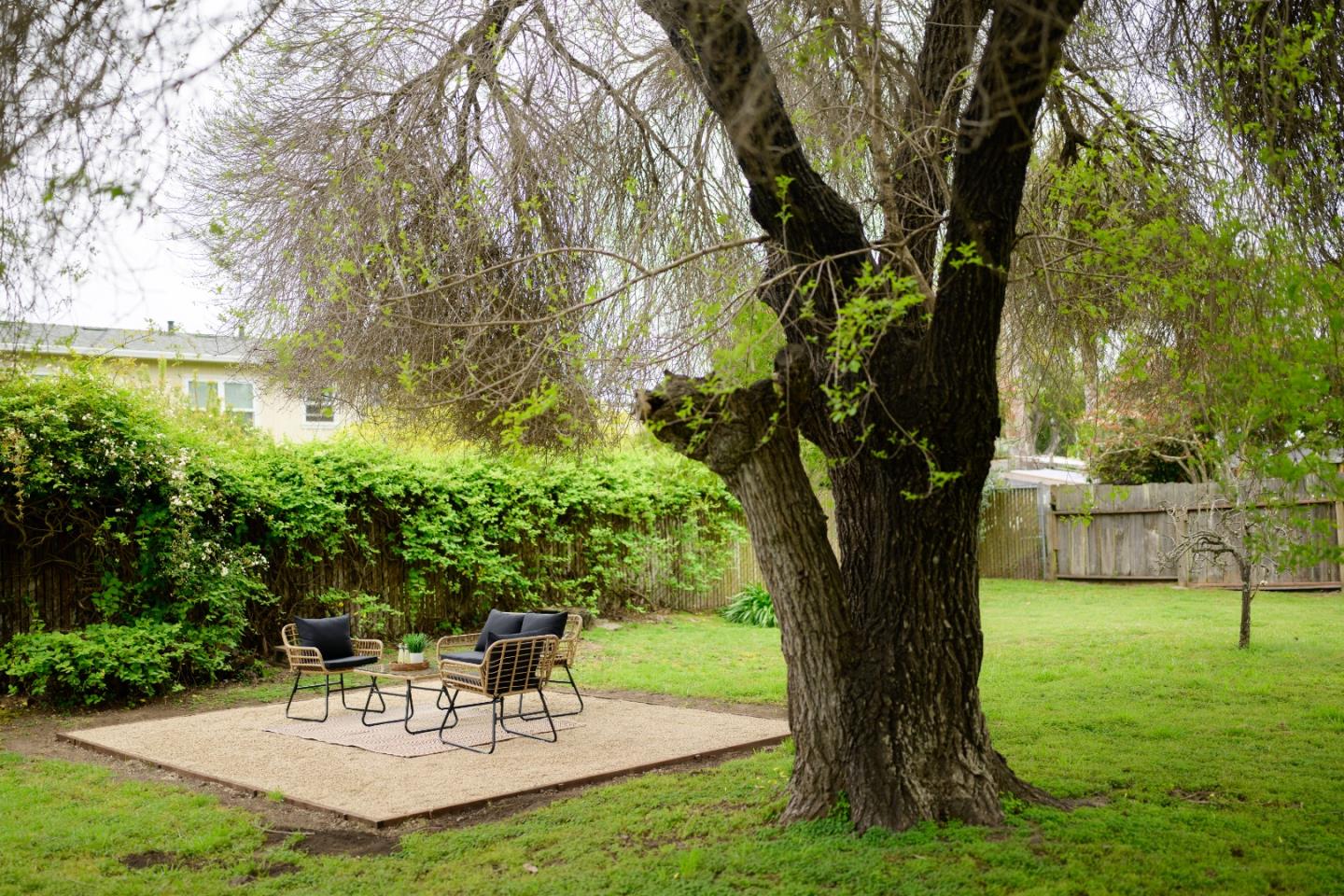 Detail Gallery Image 81 of 95 For 985 32nd Ave, Santa Cruz,  CA 95062 - 3 Beds | 3/1 Baths